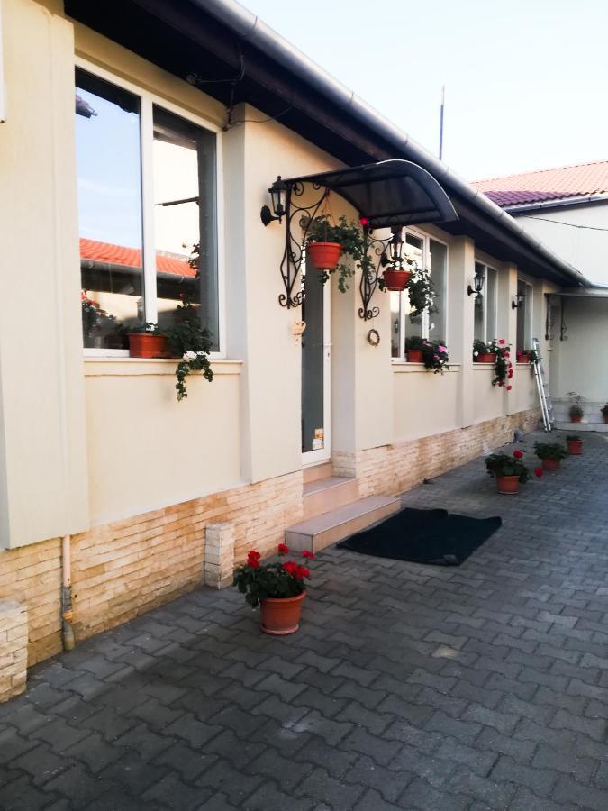 Pensiunea Bella Arad Exterior photo